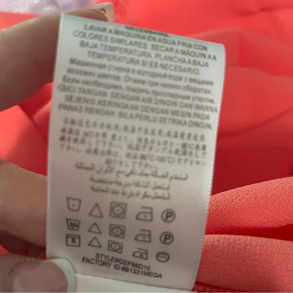 BCBGeneration pleated sleeveless deep v mini dress in Coralwine size 4 - Picture 12 of 14